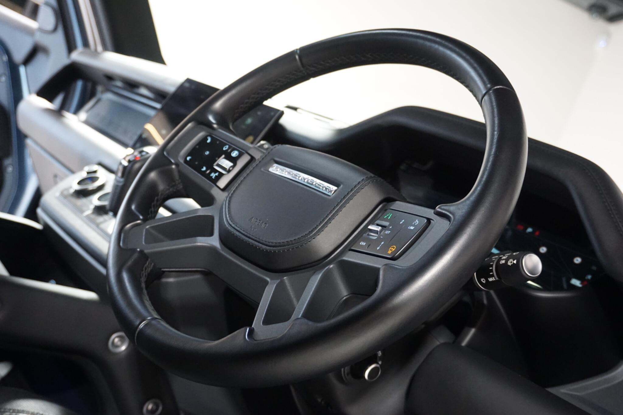 Land Rover Defender 90 3.0 D250 MHEV X-Dynamic HSE SUV 3dr Diesel Auto 4WD Euro 6 (s/s) (250 ps)